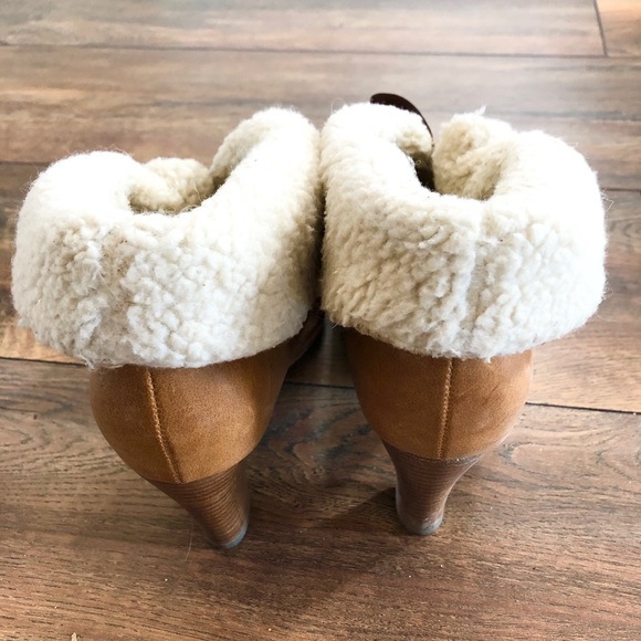 FIN Heel Ankle Booties 9 - Picture 3 of 6